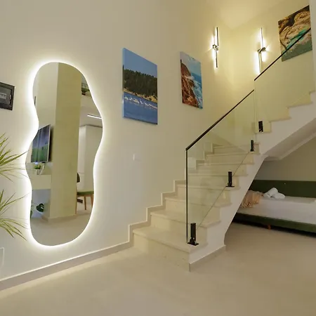 Golden Era Duplex Apartment *